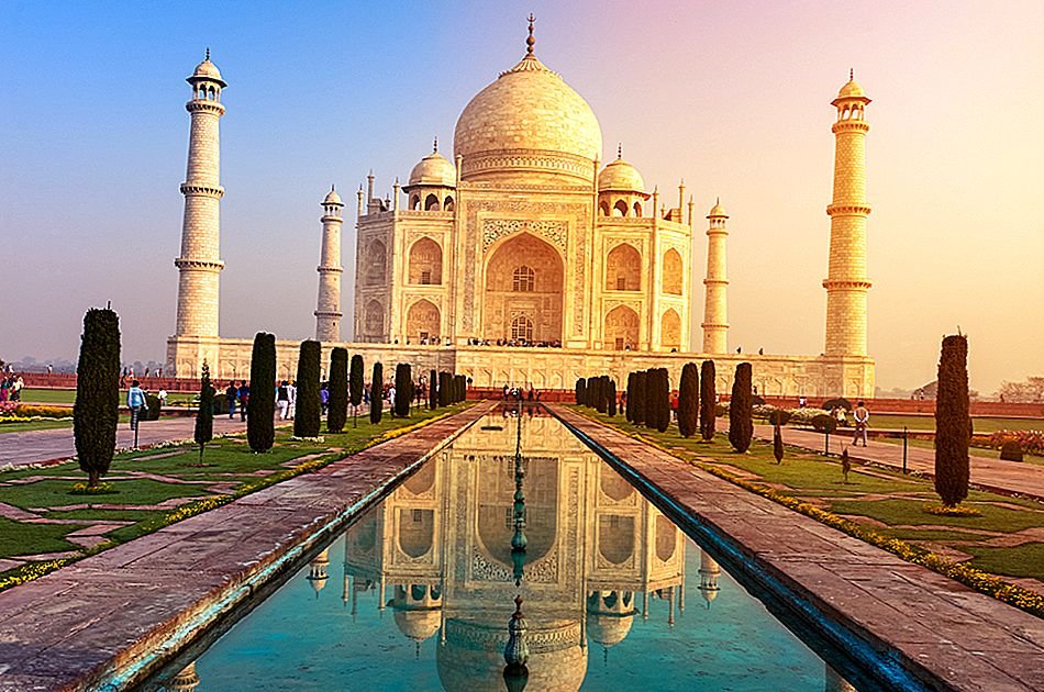 Taj Mahal & Agra Fort: Private Sunrise Tour from Delhi