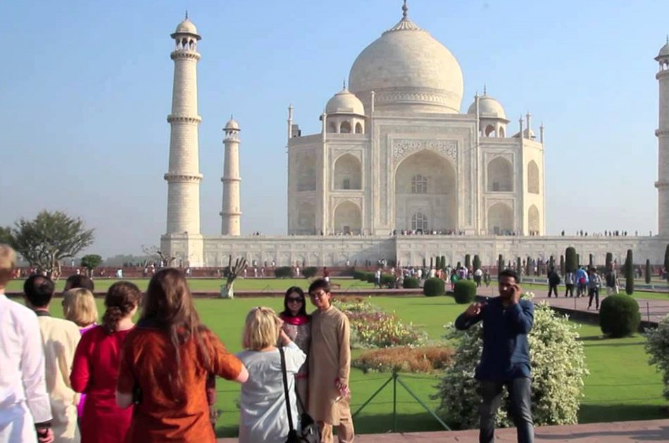 Taj Mahal Private Tour from Delhi Same Day