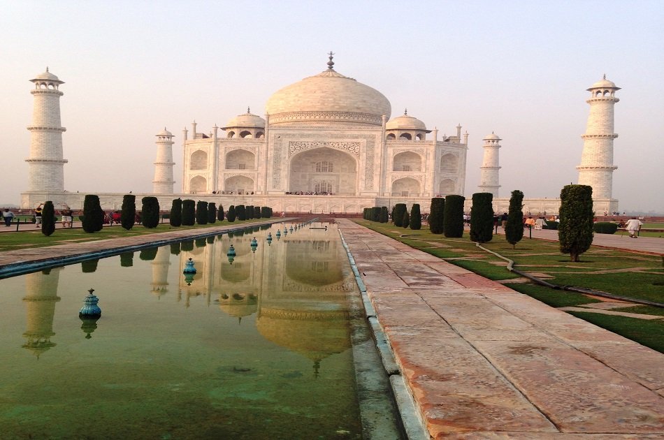 Taj Mahal Sunrise and Agra Fort Private Day Tour From New Delhi
