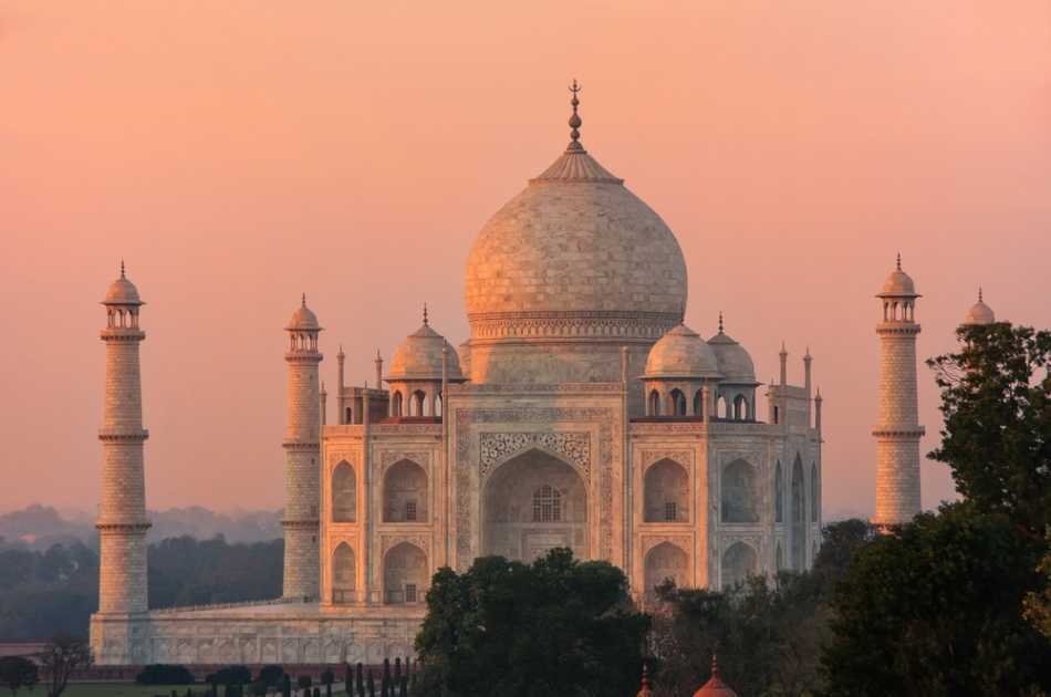 Taj Mahal Sunrise and Sunset Private Tour From Delhi