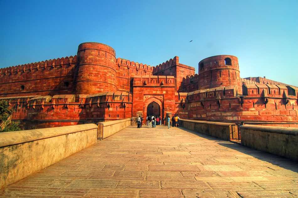 Taj Mahal Sunrise Private Tour from Delhi