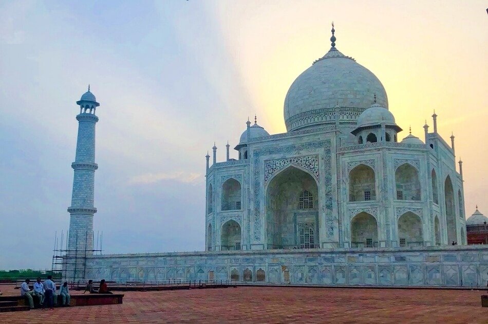 Taj Mahal Sunrise Tour From Delhi By Car - 11 hours