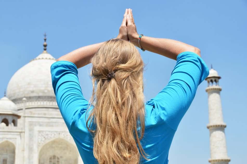 Taj Mahal Tour With Yoga Classes