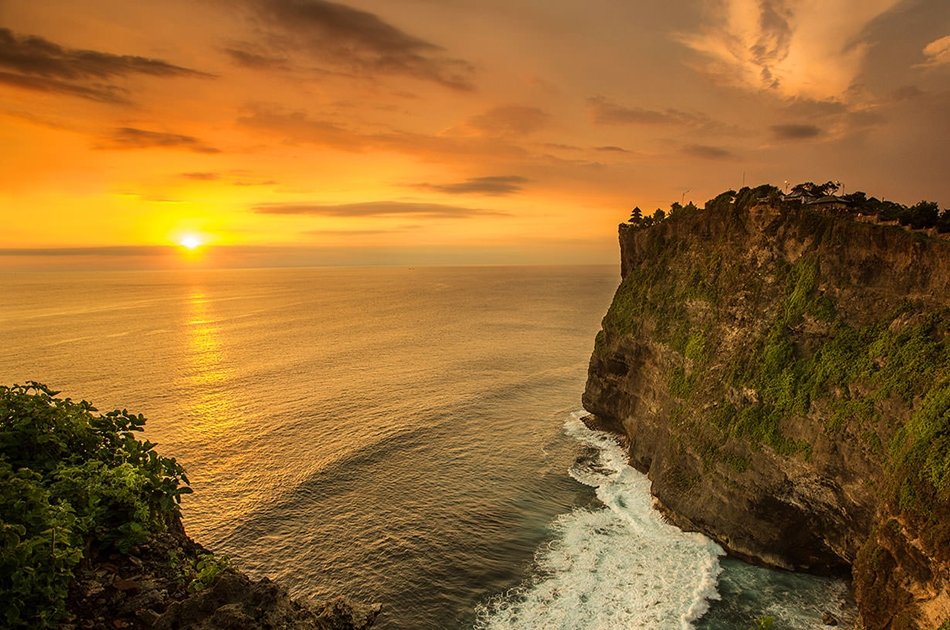 Bali Tanah Lot and Uluwatu Sunset Private Tour