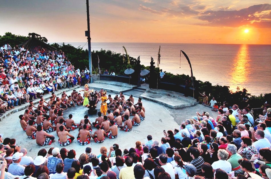 Balinese Massage, Uluwatu Temple & Kecak Dance