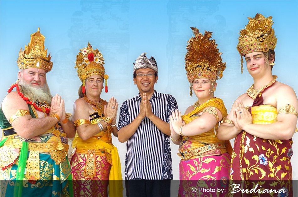 Balinese Traditional Costume Photo Shoot