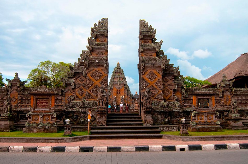 Best of Ubud Private Full-Day Tour: Waterfall, Rice Terraces, Art Villages