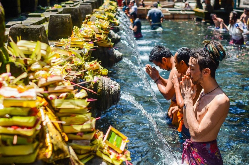 Best of Ubud Private Full-Day Tour: Waterfall, Rice Terraces, Art Villages