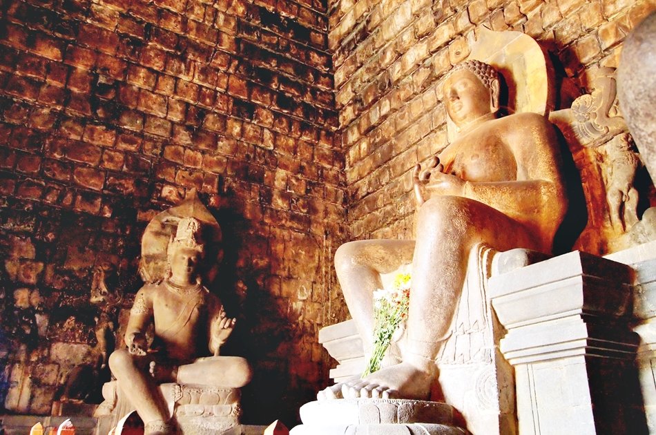 Borobudur Sunrise Private Tour from Yogyakarta