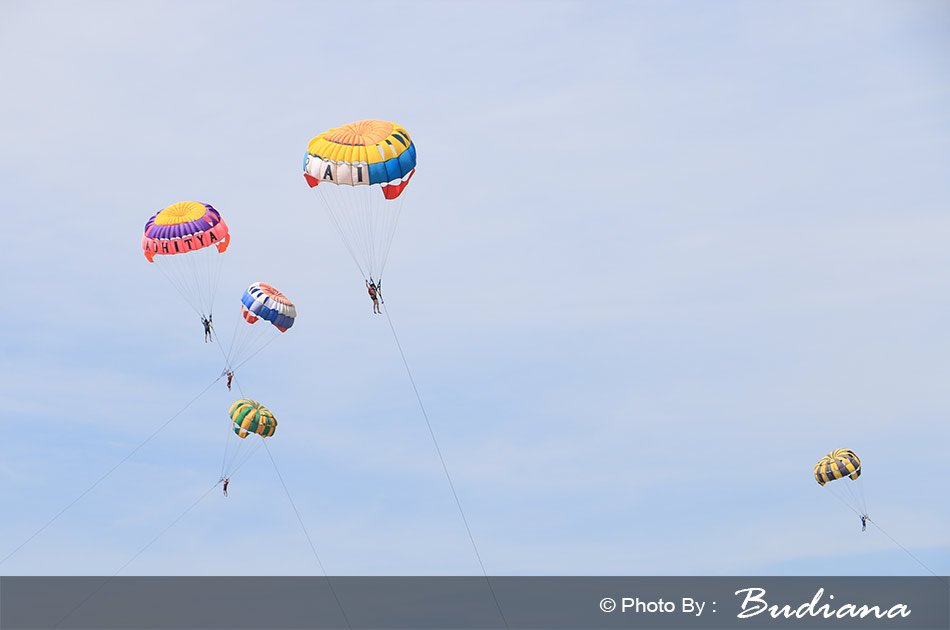 Half Day 3 in 1 - Banana Boat, Coral Underwater Walks and Fly Fishing Nusa Dua Tour