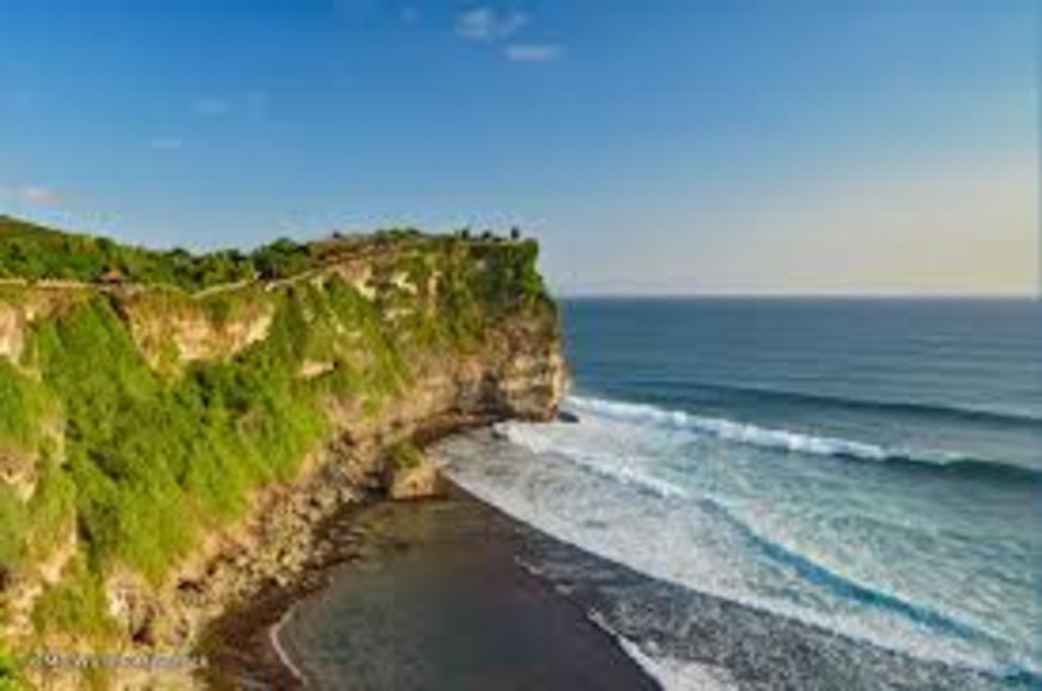 Half Day Uluwatu Tour in Bali