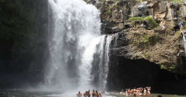 Private Tour: Waterfall in Ubud Full-Day Tour