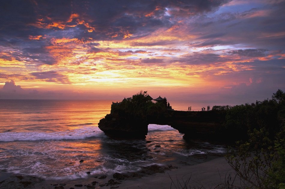 The Spectacular Tanah Lot Sunset View Private Tour- Bali