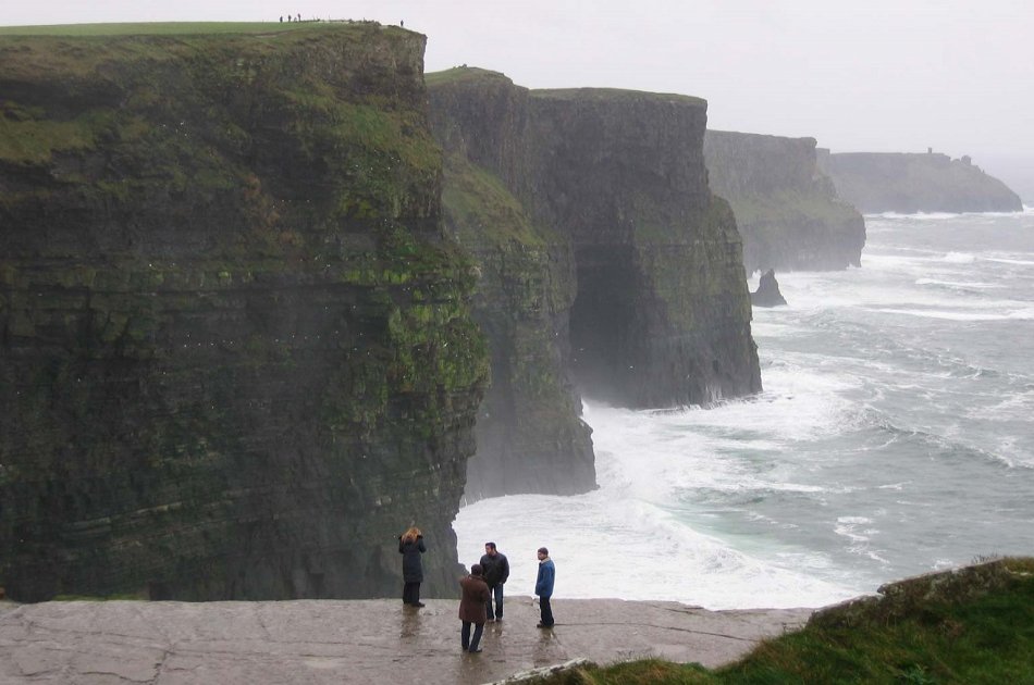 Cliffs of Moher Fully Guided Group Day Trip
