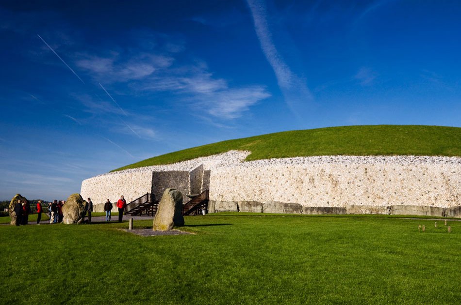 Full Day, Private Guided Tour Newgrange and the Boyne Valley in Ireland