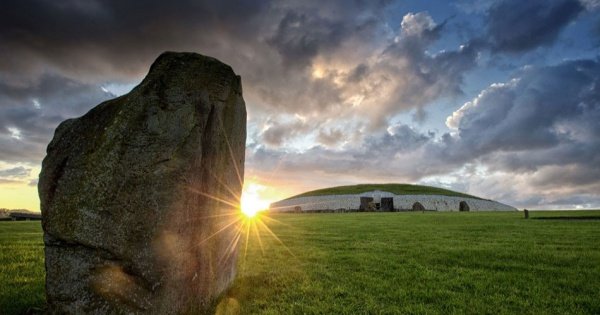 Full Day, Private Guided Tour Newgrange and the Boyne Valley in Ireland