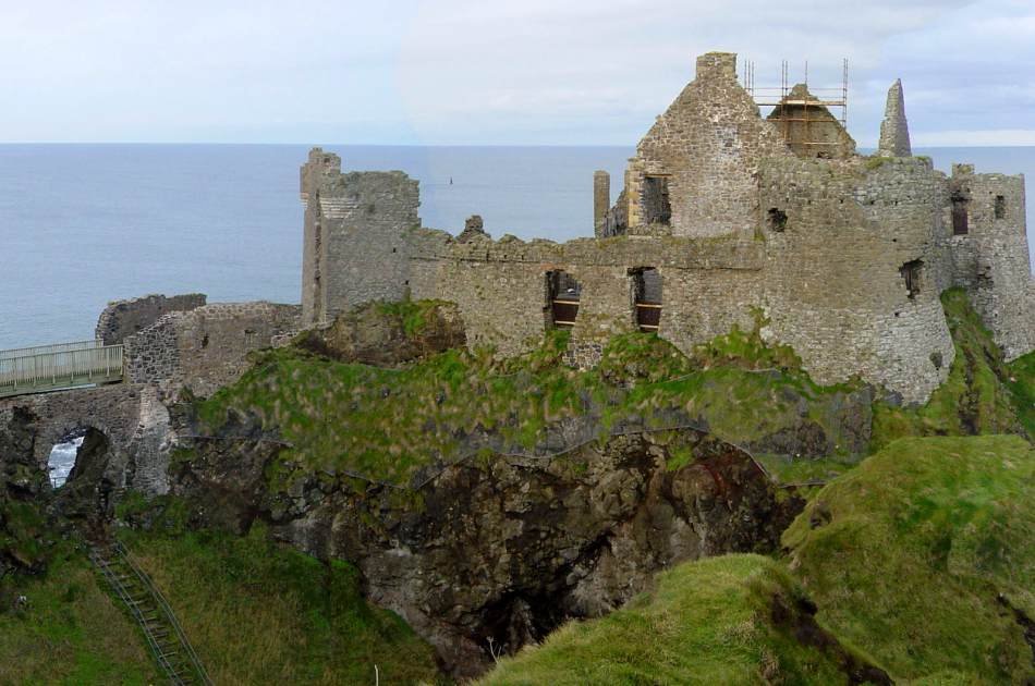 Giants Causeway and Game of Thrones® from Dublin - Touring Exhibition