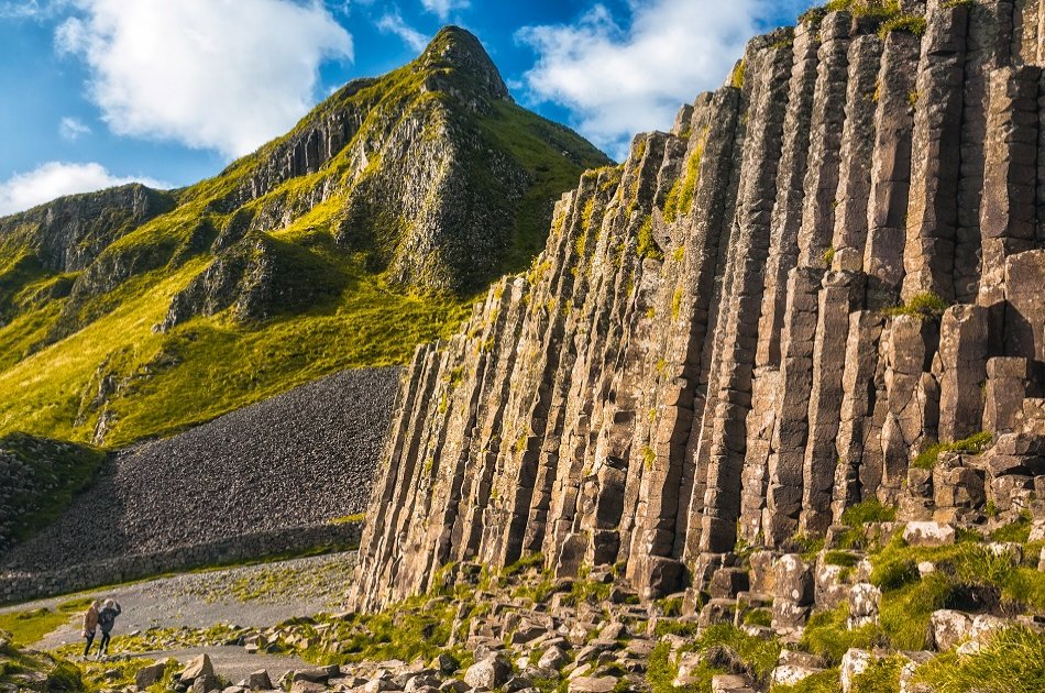 Giants Causeway Fully Guided Group Experience