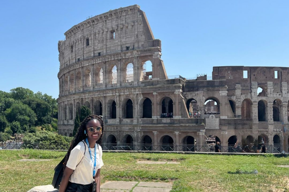 Ancient Rome Walking Tour: Colosseum & Roman Forum