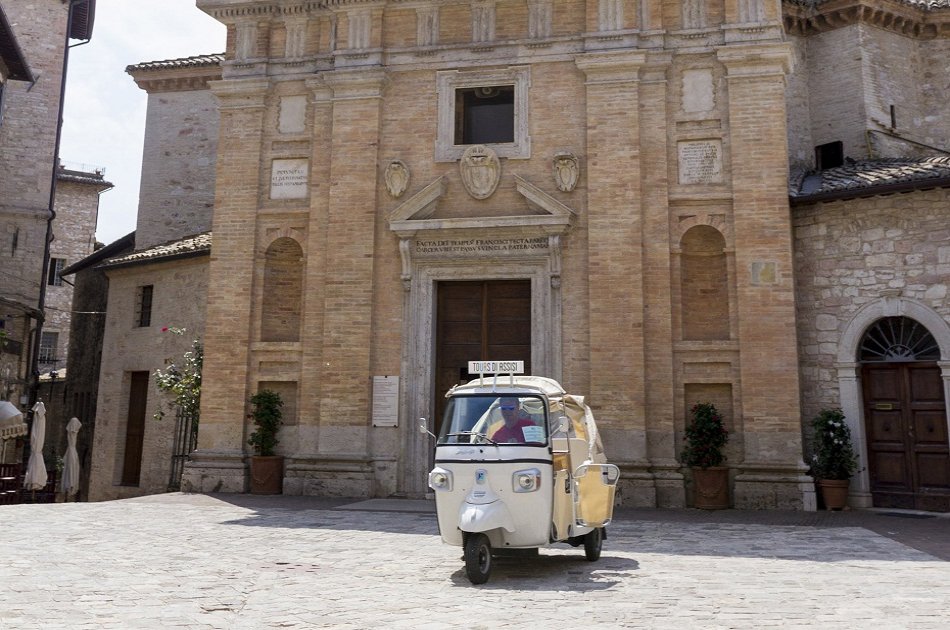 Ape Calessino Vintage Private Tour of Assisi