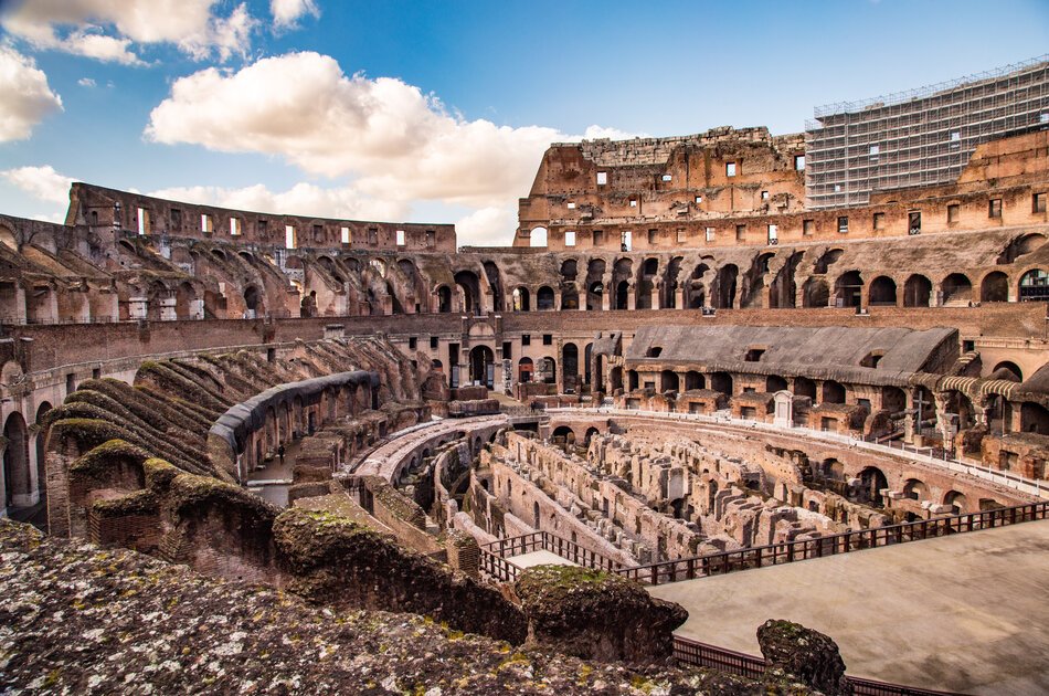 Colosseum, Roman Forum and Palatine Hill in a Small Group