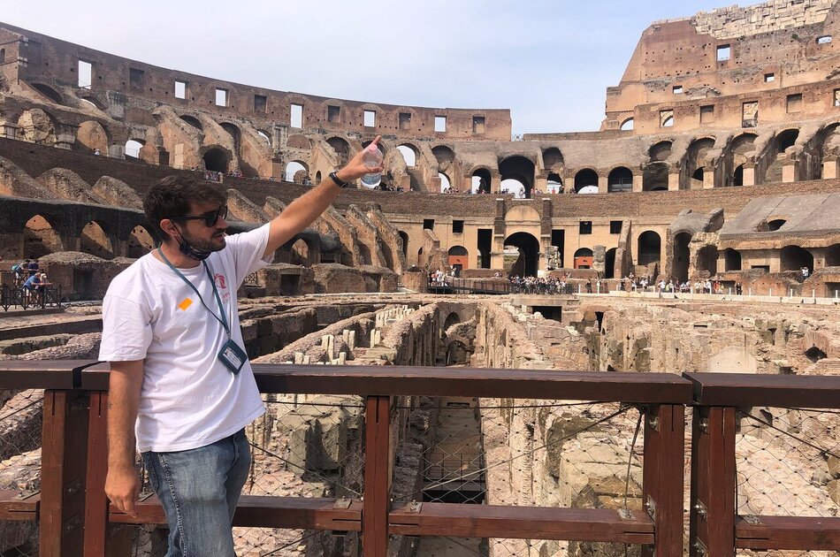 Colosseum, Roman Forum and Palatine Hill in a Small Group