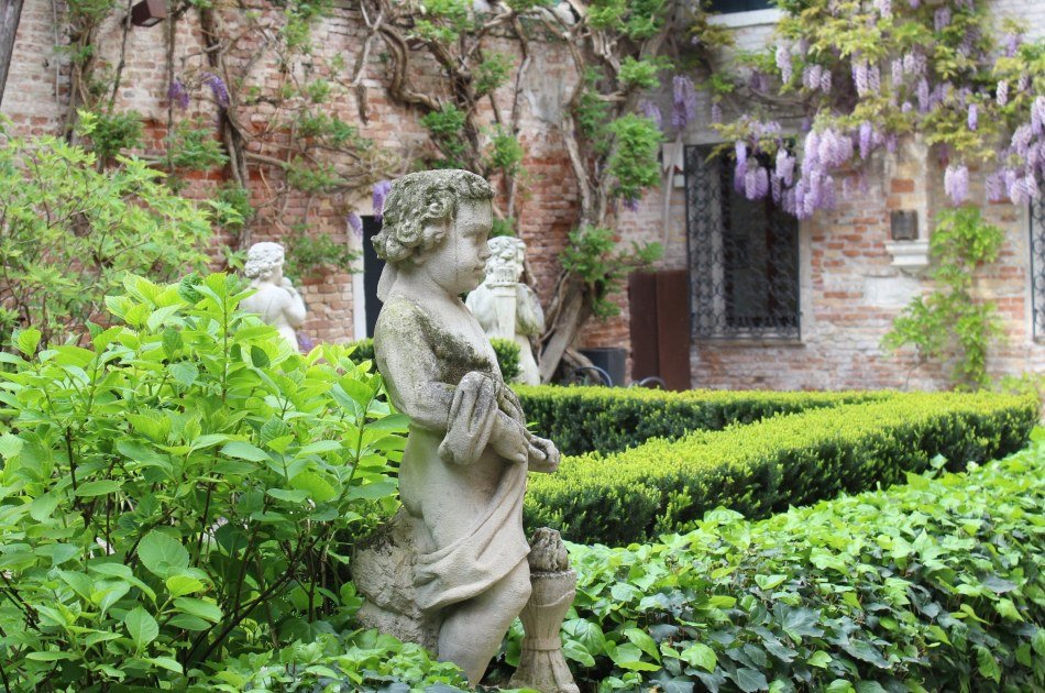 Discover the Secret Gardens of Venice