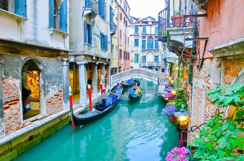 Discover Venice on an Afternoon Walking Tour