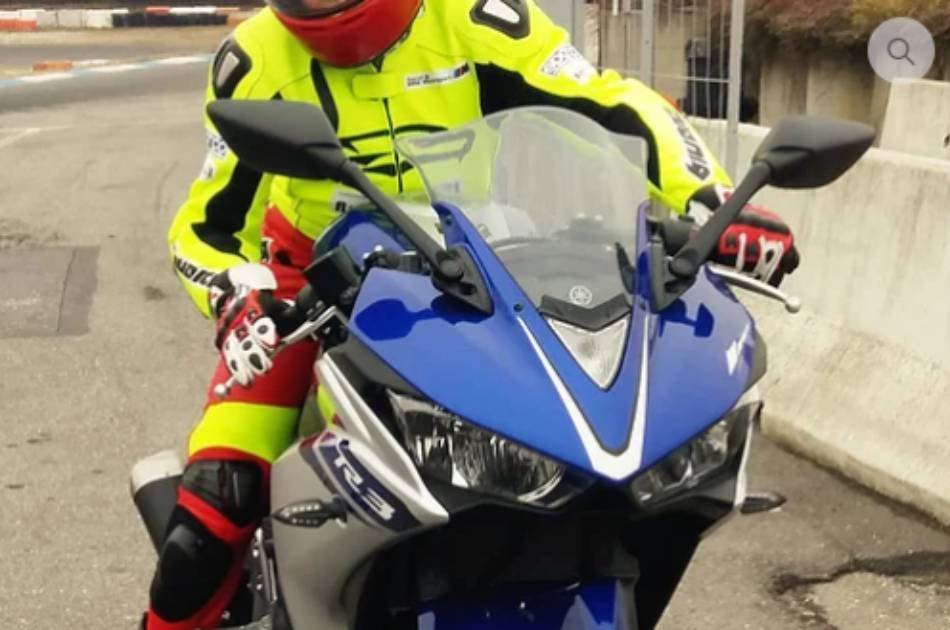 Full Day On a Thrilling Motorcycle Racing Course