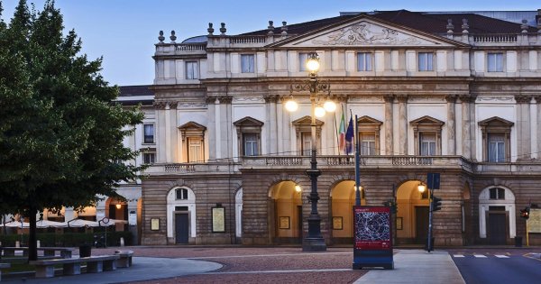 La Scala Theater and the Museum Tour from Milan