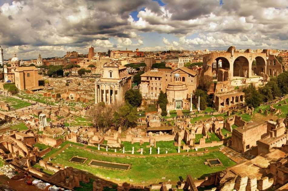 Private Guided Tour to the Colosseum, Roman Forum and Palatine Hill