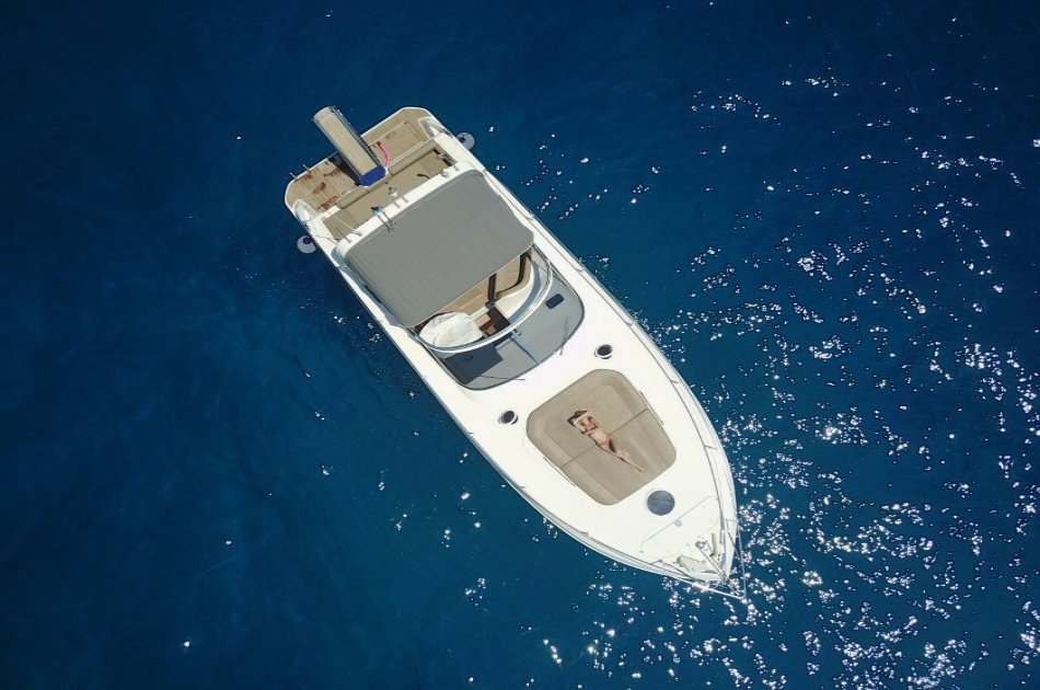 Private Luxury Yacht Tour Visiting Capri & Positano