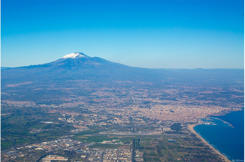 Private Mount Etna & Wine Experience in Sicily