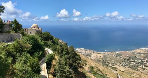Private West Coast Tour to Erice & Segesta from Palermo