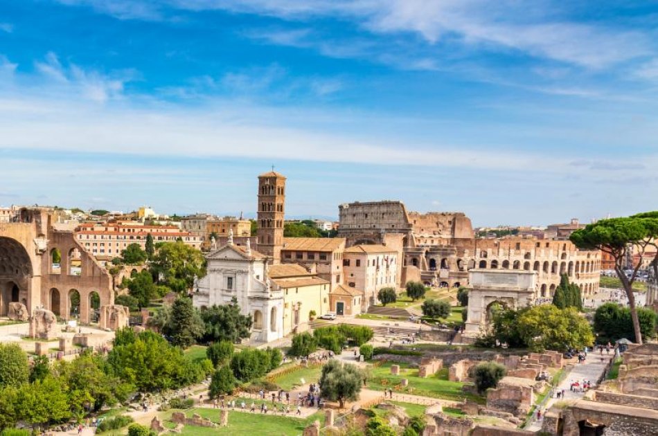 Start of Your Morning of Visiting Colosseum, Roman Forum and Palatine Hill