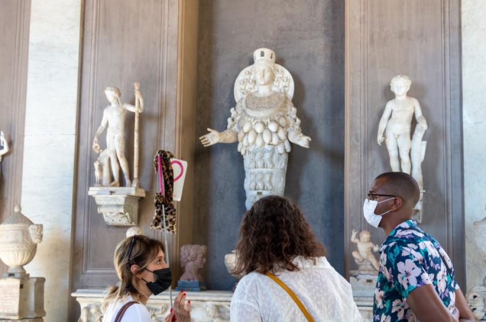 Uncover History and Explore the Vatican and Collseeum with Pick Up