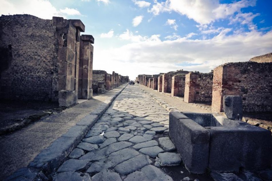UNESCO Jewels: Pompeii's Ruins With Audioguide!
