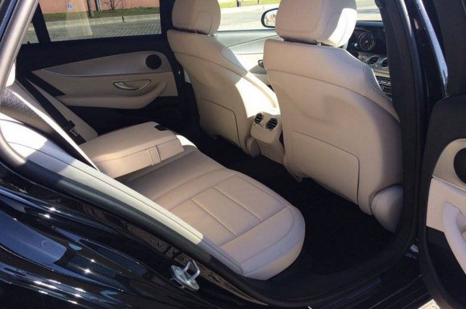 Venice Airport to Cruise Port Round Trip Private Transfer by Sedan