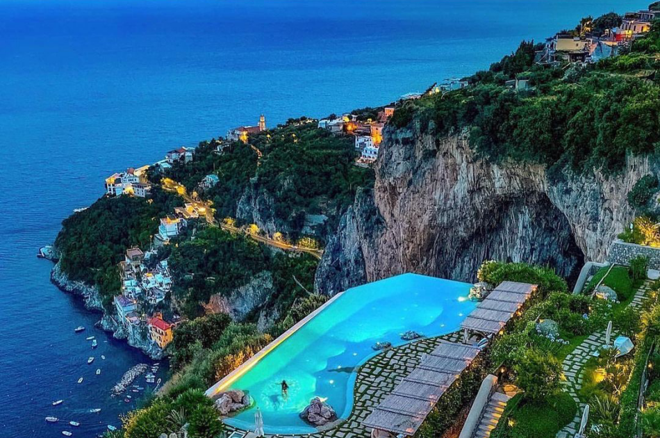 Visit the Breathtaking Terrain of the Amalfi Coast and Positano Day Trip 