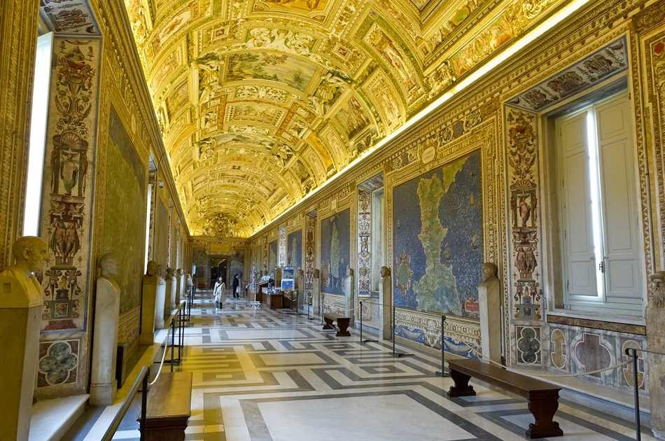 Weekend Combo: Vatican Museums & Archaeological Wonders of Rome
