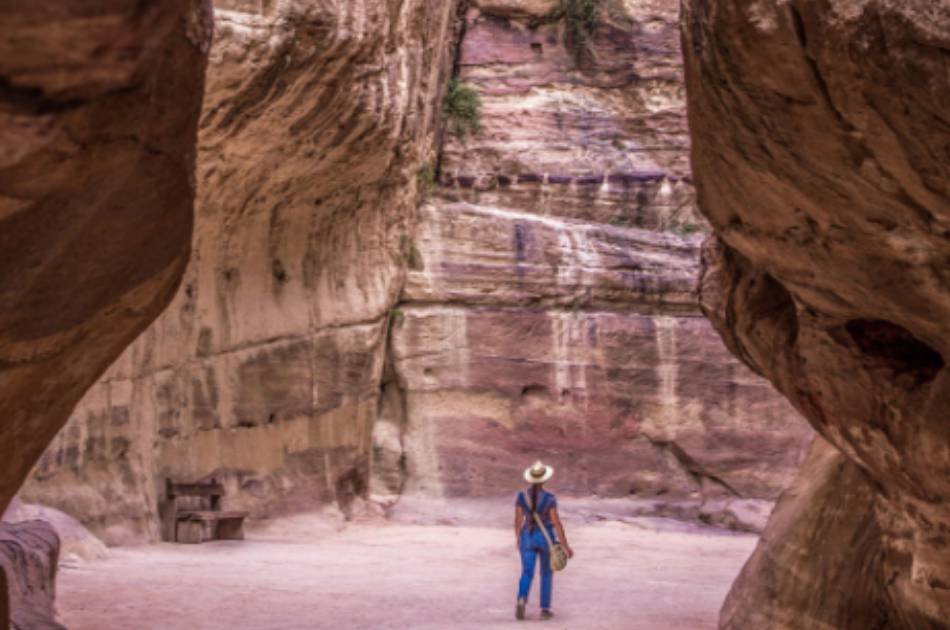 Private Hiking Tour from Petra to Wadi Rum
