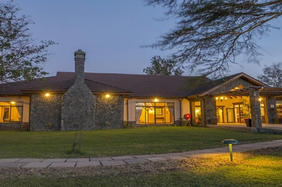 6-Day Masai Mara, Nakuru, Amboseli Luxury Safari