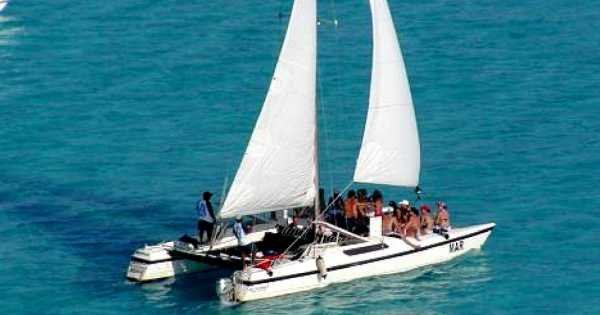 4 Hour Isla Mujeres Catamaran Mr 36 (up to 20 people)