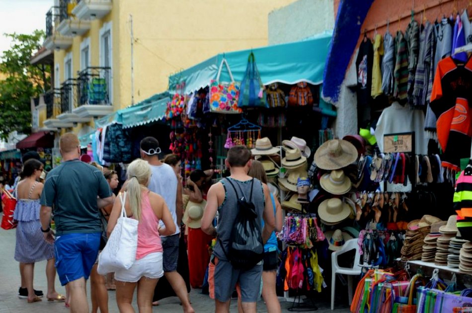 4 Hour Isla Mujeres Catamaran PDEX (up to 35 people)