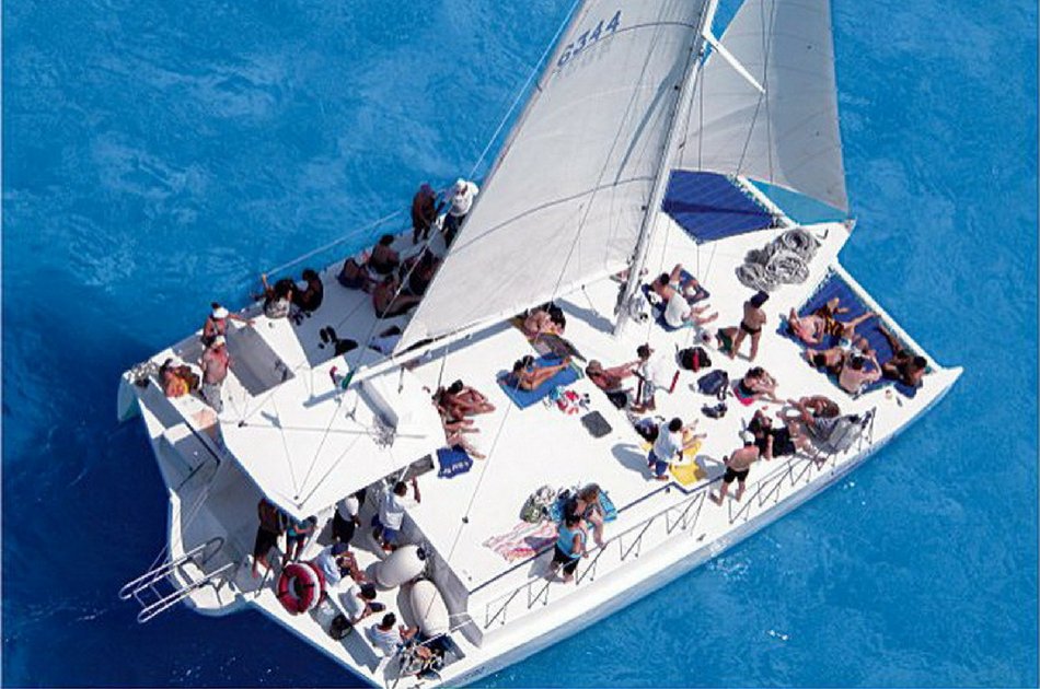 4 Hour Private Neptuno Trimaran (up to 60 people)