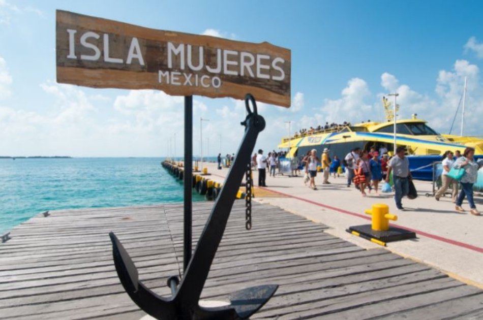 7 Hour Isla Mujeres Nalgone Catamaran Tour (up to 12 people)