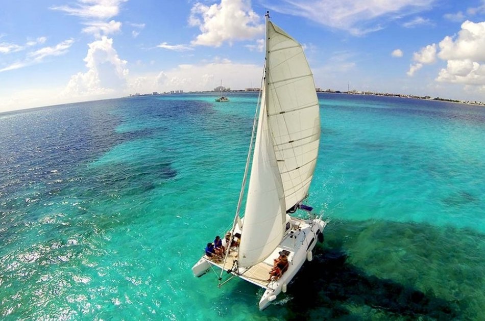 7 Hour Isla Mujeres Nalgone Catamaran Tour (up to 12 people)