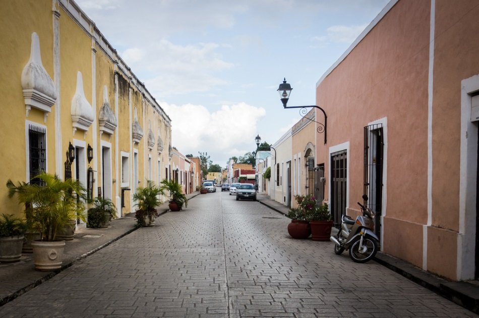 Chichen Itza, Ik Kil Cenote and Valladolid Day Tour with Lunch