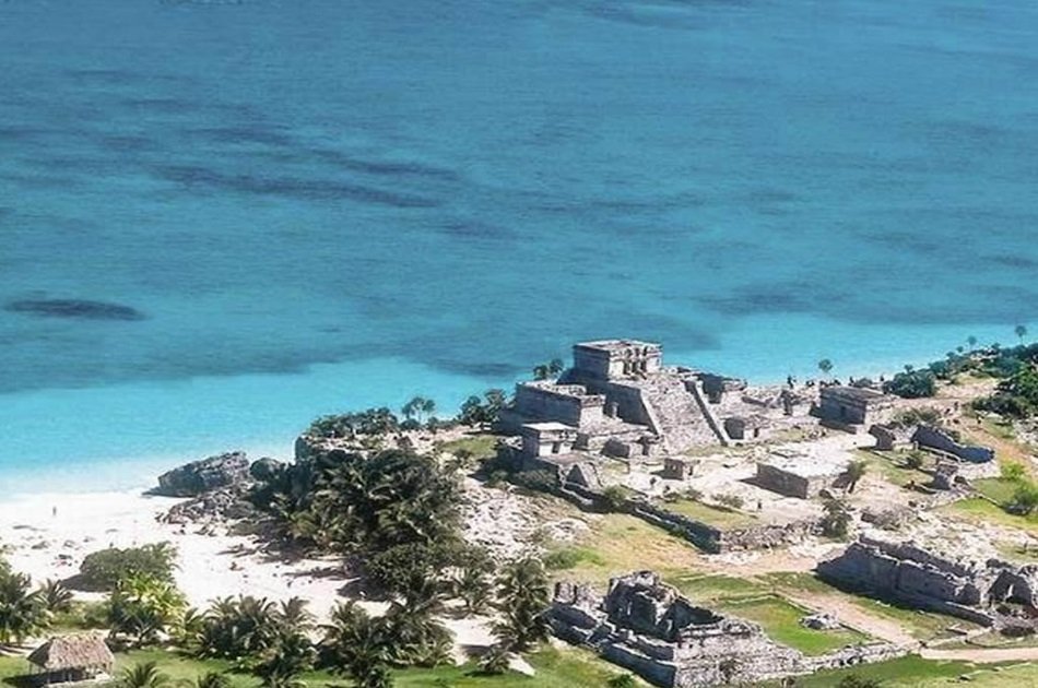 Half-Day Tulum and Sak Aktun Cave Cenote Private Tour