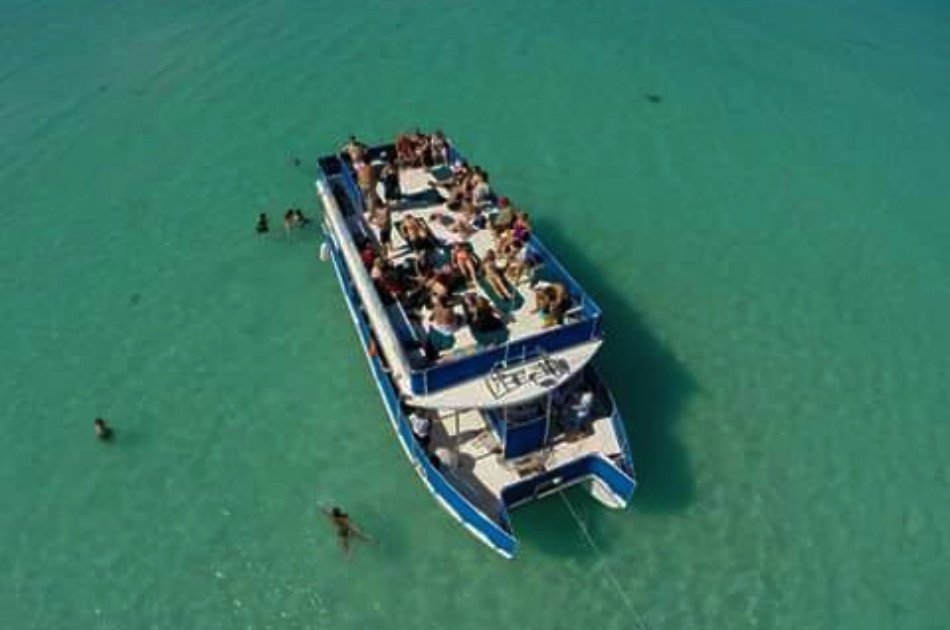 Spectacular Isla Mujeres Full Day Catamaran Tour Cancun